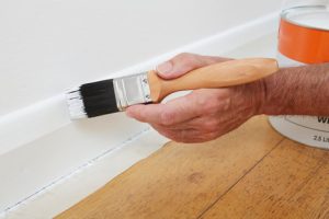 residential painter and decorator swansea glossing skirtings